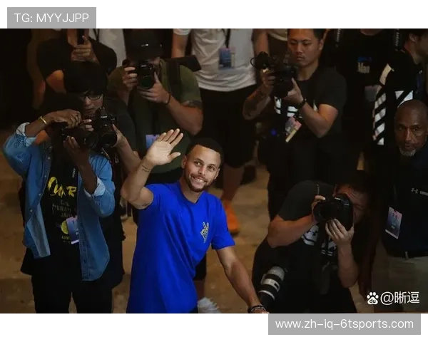 库里凭借三分球改变了整个NBA的进攻节奏和战术布局 库里凭借三分球改变了整个NBA的进攻节奏和战术布局